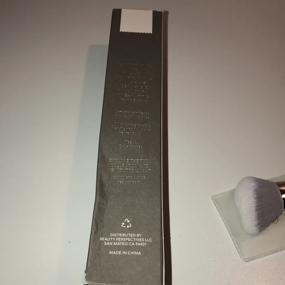 Complex Culture Cheek Chiseler brush NEW
